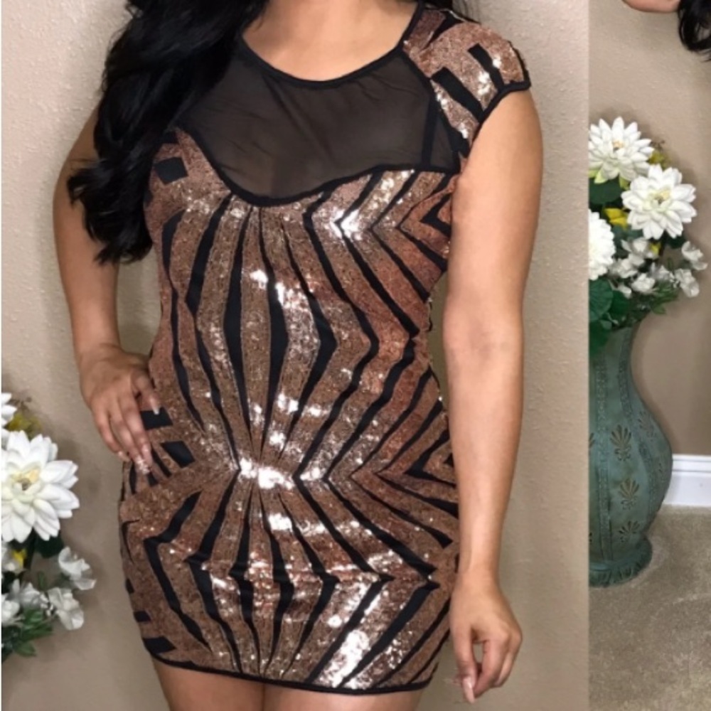 Elegant GUESS Sequin Geometric Dress